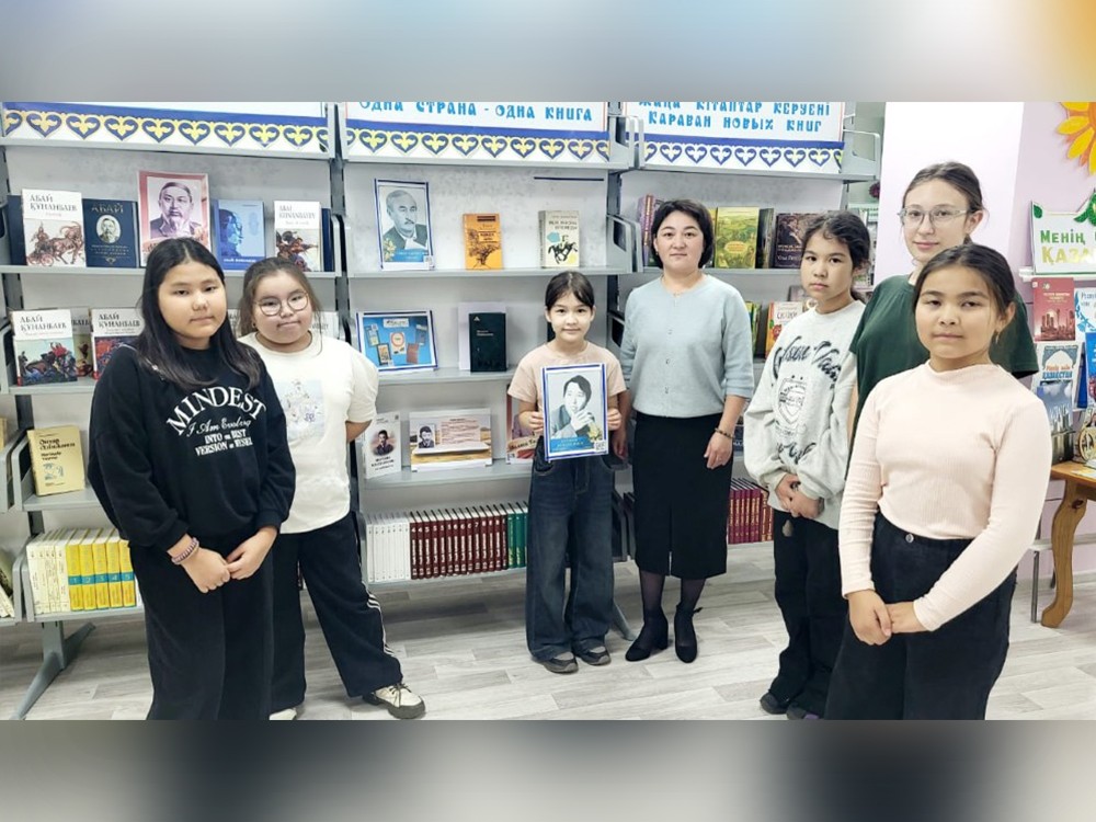 «Жұлдызды Жұмекен» көрме — әңгіме